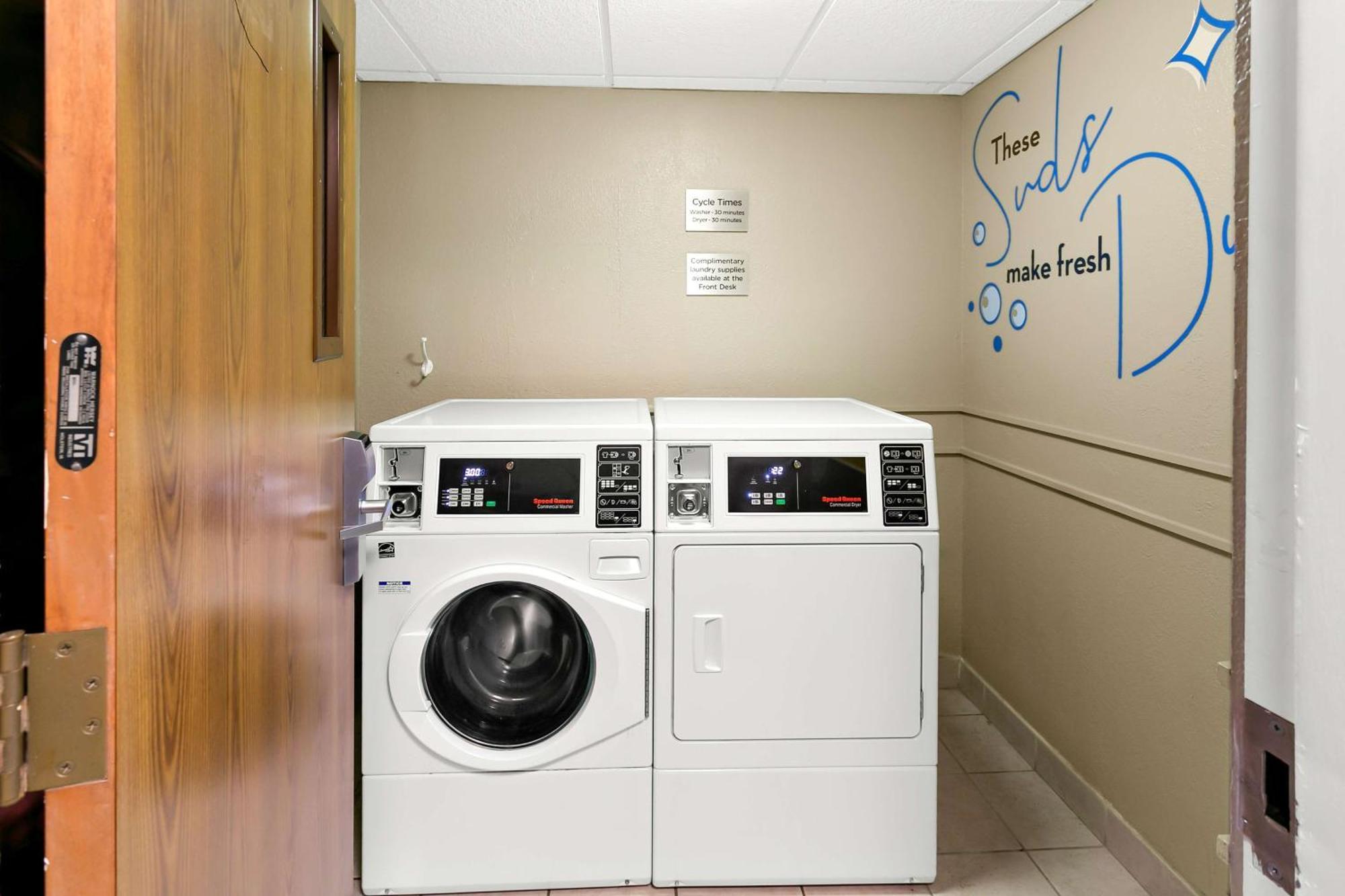 Sonesta Select Greenbelt College Park Esterno foto